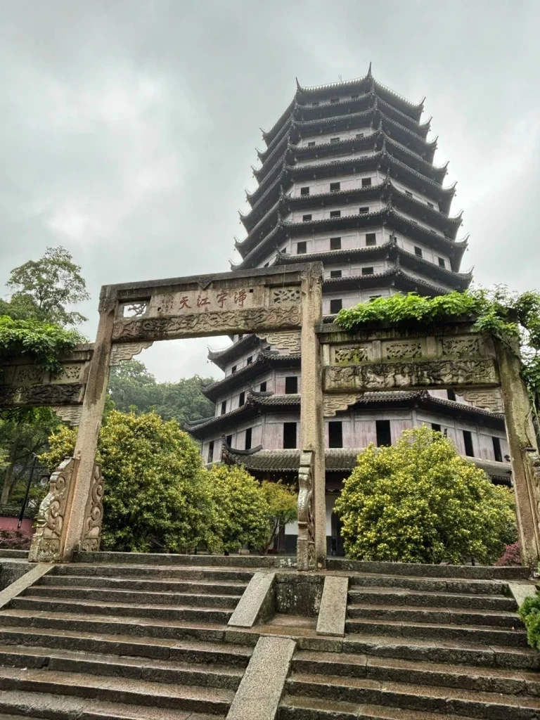 Liuhe Pagoda