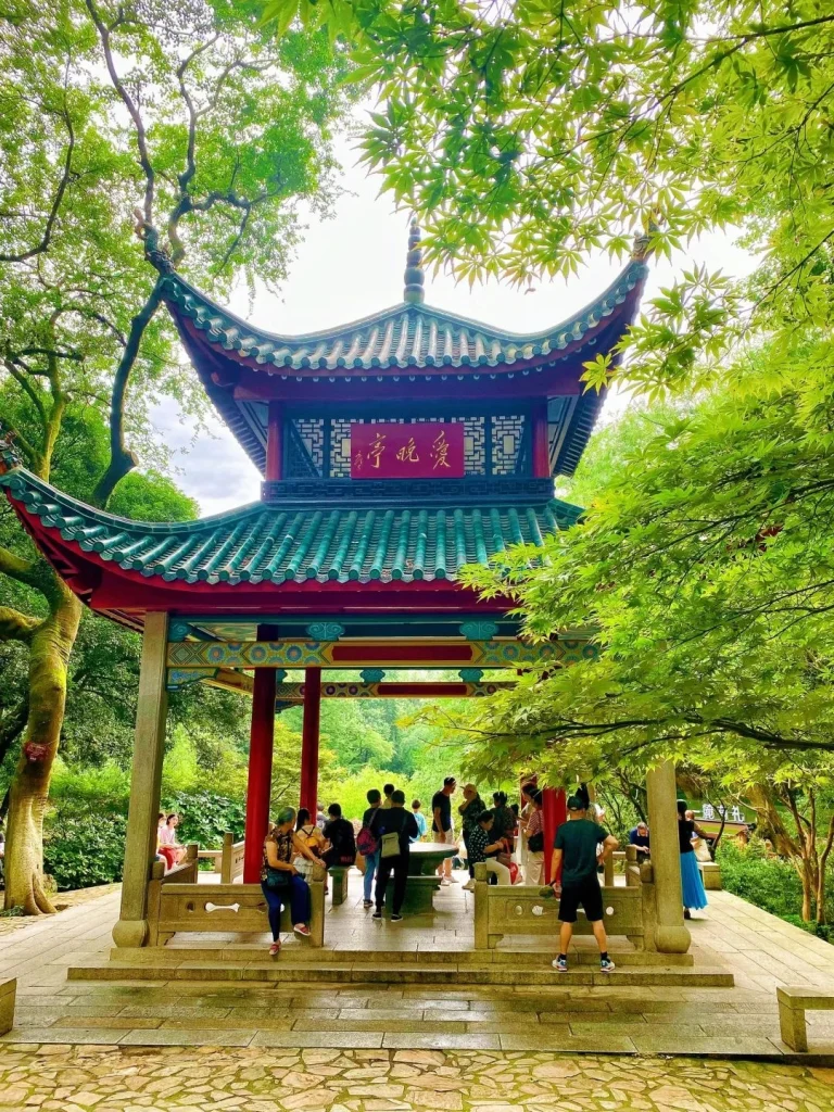 Aiwan Pavilion Yuelu Mountain Changsha The iconic Aiwan Pavilion nestled in the lush greenery of Yuelu Mountain one of Changshas most famous landmarks