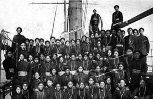 Kelasi Armada Beiyang Foto berkumpulan bersejarah anggota armada tentera laut Beiyang Dinasti Qing bergambar di dek kapal perang. - Dinasti Qing, Dinasti Feudal Terakhir China 2026 - Perjalanan China Kelasi Armada Beiyang Foto berkumpulan bersejarah anggota armada tentera laut Beiyang Dinasti Qing bergambar di dek kapal perang. - Dinasti Qing, Dinasti Feudal Terakhir China 2026 - Perjalanan China