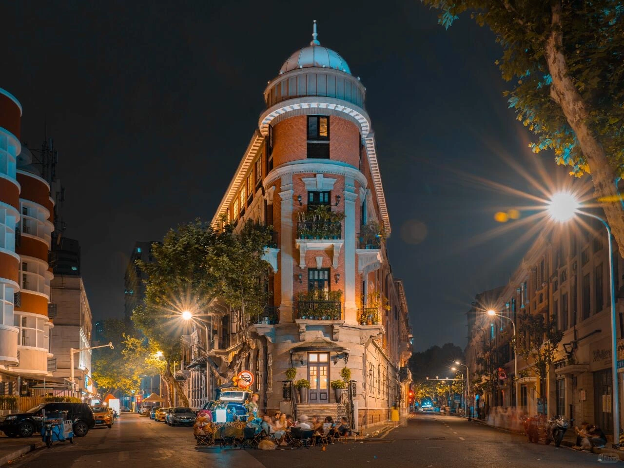 Wuhan'da tarihi mimarisi ve sakin sokağıyla Bagong Evi gece görünümü - Wuhan'da 7 Gün: En İyi Derinlemesine Seyahat Programı 2026 - The China Journey Wuhan'da tarihi mimarisi ve sakin sokağıyla Bagong Evi gece görünümü - Wuhan'da 7 Gün: En İyi Derinlemesine Seyahat Programı 2026 - The China Journey