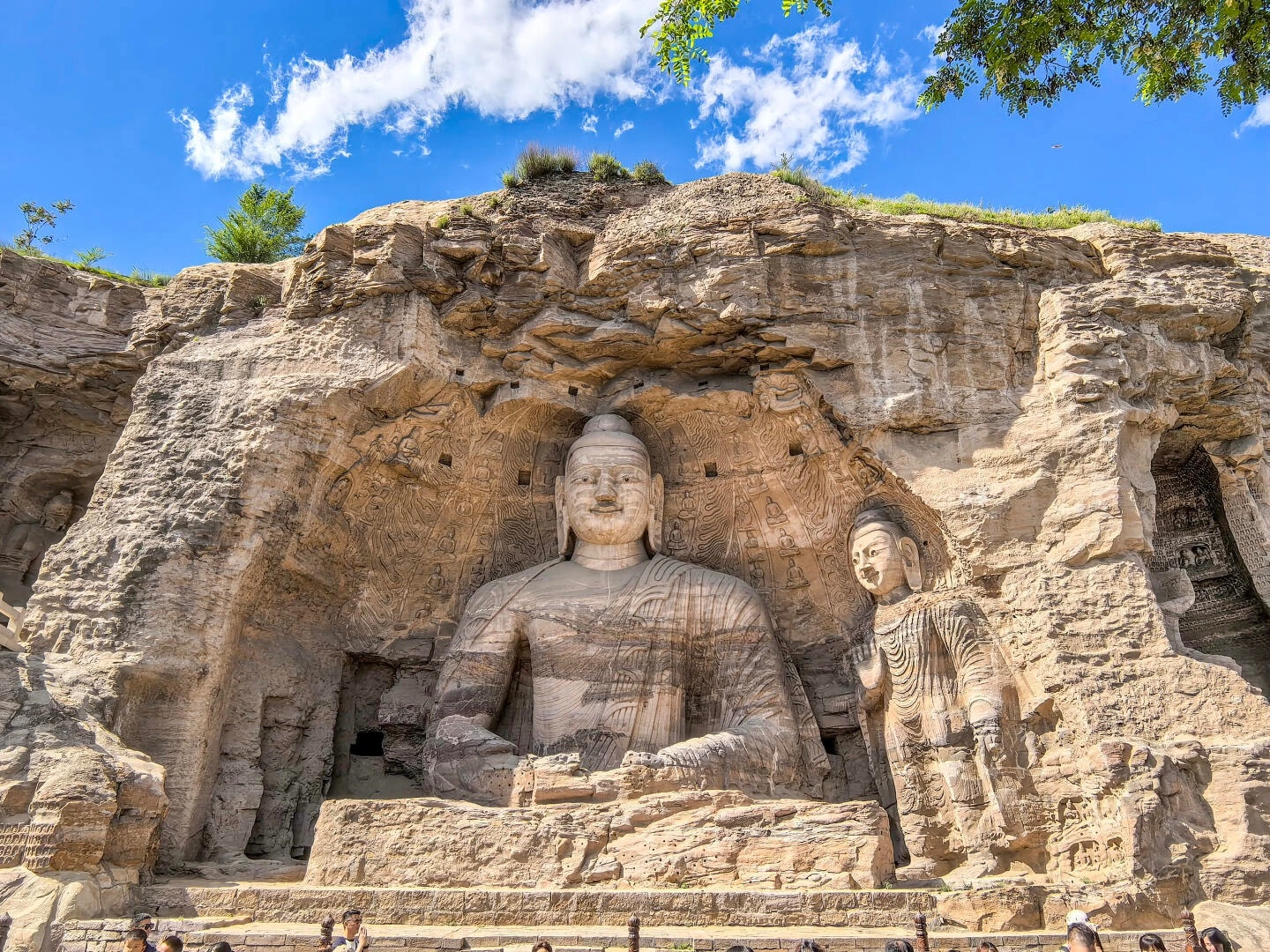 Grotte di Yungang: statue di Buddha in pietra scolpite nella parete rocciosa - Guida di viaggio dello Shanxi: itinerari, consigli e luoghi da non perdere 2026 - The China Journey Grotte di Yungang: statue di Buddha in pietra scolpite nella parete rocciosa - Guida di viaggio dello Shanxi: itinerari, consigli e luoghi da non perdere 2026 - The China Journey
