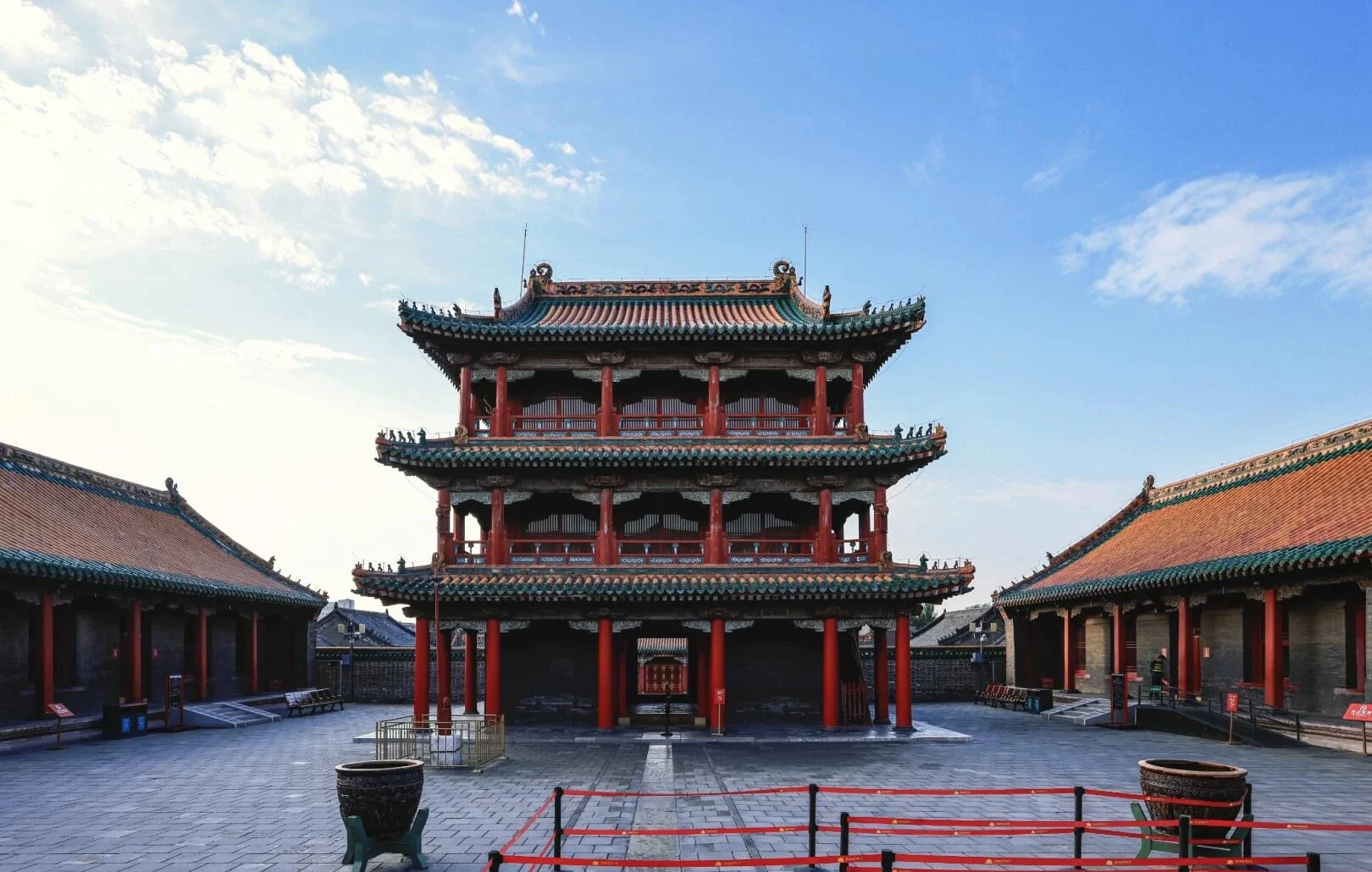 Phönix-Turm im Kaiserpalast von Shenyang, eleganter mehrstöckiger Pavillon mit klassischer chinesischer Architektur – Liaoning-Reiseführer: Routen, Tipps & Reisepläne 2026 – The China Journey Phönix-Turm im Kaiserpalast von Shenyang, eleganter mehrstöckiger Pavillon mit klassischer chinesischer Architektur – Liaoning-Reiseführer: Routen, Tipps & Reisepläne 2026 – The China Journey